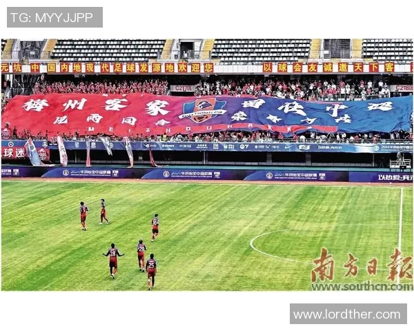 武汉足球队比赛经验变革引发热议推动地方足球发展新机遇