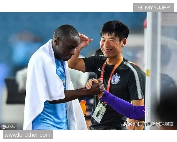 科学足球训练新视野灵活性提升的有效方法与实践探讨